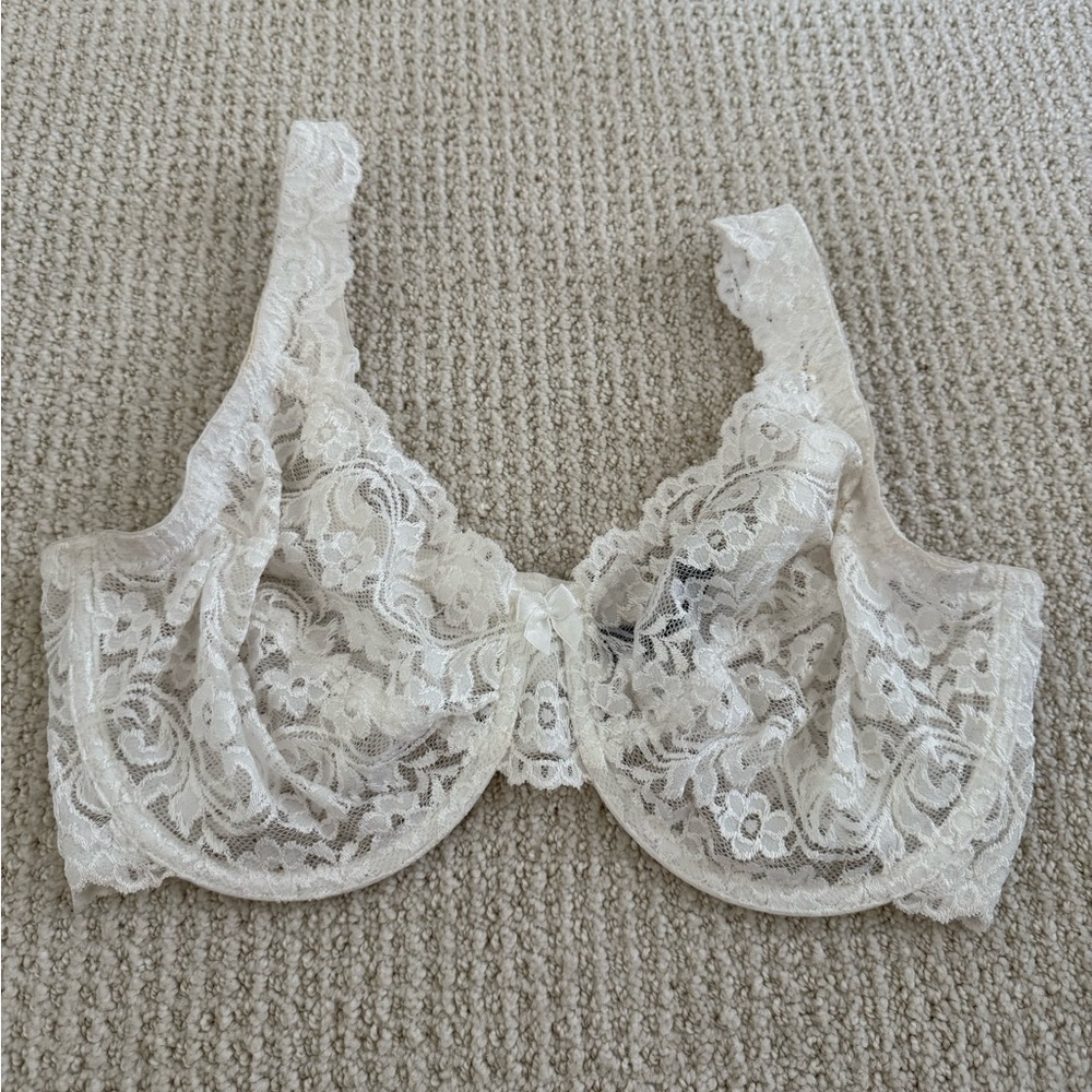 Smart & Sexy Cream Lace Underwire Bra